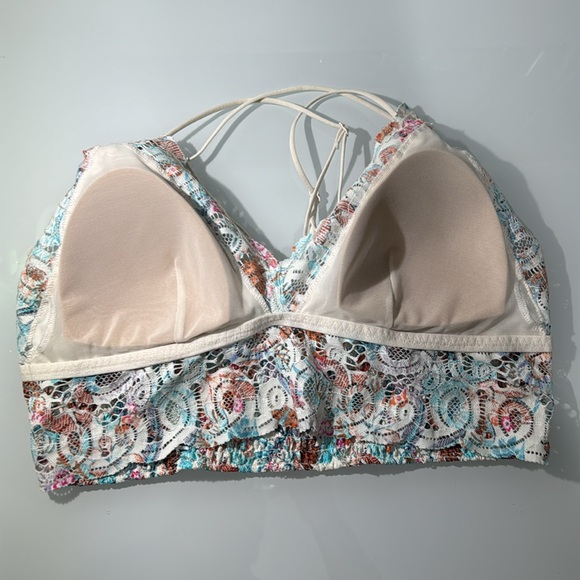 3 pc bundle bralettes with adjustable straps & padding M - Picture 4 of 11